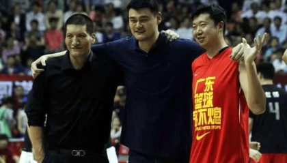 女版姚明大致大巴！中国女篮开启三大中锋时代