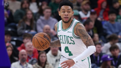 乐鱼体育leyu-最佳第六人？安芬尼-西蒙斯近9场场均18.4分 命中率48/50/92%