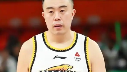 乐鱼体育-喊话想打球了，韩德君复出？CBA规则曝光，谁注意大韩的表态|赵继伟|辽宁男篮|鄢手骐|退役|球迷_新浪体育_新浪新闻